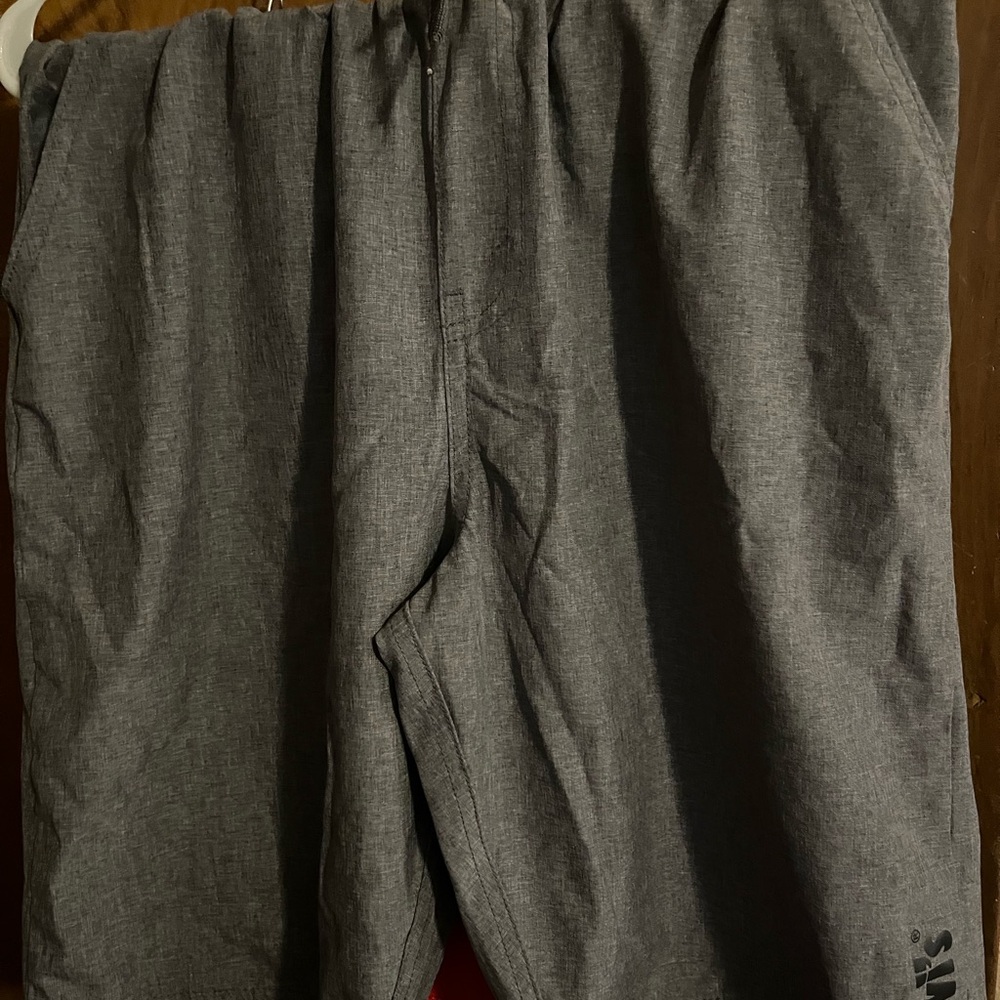 Levi's Boys XL Charcoal Shorts